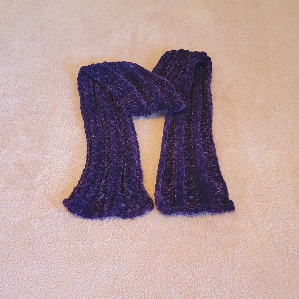 Beautiful Purple Knit Winter Scarf.